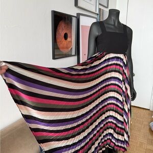 Striped Gaudí Dress with Black Top